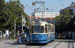 München-Tram Stadtrundfahrt M 2412 am 27.08.16 am Max-Weber-Platz