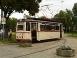 12. September 2010, Vor dem Depot der Naumburger Straßenbahn am Marienplatz steht der LOWA-Tw 29.