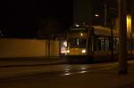 Abendstimmung in Nordhausen, Bahnhofstraße. Ein TW der Linie 1. 27.11.2015 18:54 Uhr.