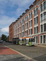 Am 21.09.2021 war Kt4DMC 242 der Plauener Straßenbahn als Linie 2 von Preißelpöhl nach Waldfrieden unterwegs.