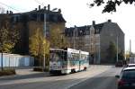 Plauen - PSB/Linie 1 - Tw 239 (ČKD Praha Smichov, Bauj. 1987, kam 1989 aus Zwickau) in der Liebknechtstr., bei Hst. Westend, am 21.10.2010. Der Tw kommt von der Plamag und fährt zur Endhst. Neundorf, die Zugzeilanzeige hat schon, nach Abf. an der Hst Westend, auf die Linie 3 nach Waldfrieden umgestellt.   Ergänzug Sept. 2019: Letzter Einsatztag Tw 239 05.01.2018, unmittelbar danach verschrottet. 