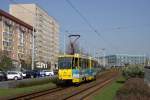 Plauen - PSB/Linie 5 - Tw 236 (ČKD Praha Smichov, Bauj. 1987, kam 1989 aus Zwickau) zwischen Oberer Bahnhof und Albertplatz am 19.04.2011