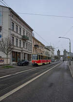 Am 21.12.2025 führte der Historische Straßenbahnverein Potsdam Glühweinfahrten mit dem KT4D-Prototypen Tw 001 durch.