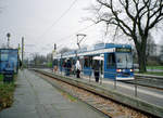 Rostock RSAG SL 5 (6NGTWDE 674) Reutershagen, Hamburger Straße (Hst. Reutershagen) am 25. November 2006. - Scan eines Farbnegativs. Film: Kodak FB 200-6. Kamera: Leica C2. 