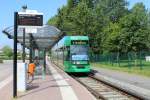 Rostock RSAG SL 4 (DWAG/DWA-6NGTWDE 672) Sternberger Strasse / Endstelle Mecklenburger Allee am 16. Juli 2013.