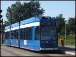 Moderne Straßenbahn in Rostock am 08.07.2013