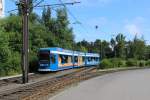 Rostock RSAG SL 1 (DÜWAG/DWA-6NGTWDE 689) Lütten Klein, Rügener Strasse am 16. Juli 2013.