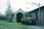 SSB Filderbahn Bf. S-Möhringen SSB Ellok vorm Lokschuppen an der mittleren Wagenhalle. Links davon Gleise Ri. Degerloch. 26-03-1974