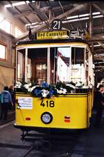 SSB Stuttgart__Am Tag zuvor noch als  Begleitfahrzeug  für die erste U15 Stadtbahn bei der Eröffnungsfahrt zur 'Rubank'/Fernsehturm' im Einsatz, steht Tw 418 in der Halle bereit zur letzten