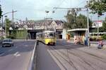 Stuttgart SSB SL 13 (Maschinenfabrik Esslingen-GT4 (Typ 31.2) 418, Bj. 1961) Untertürkheim, Inselstraße / Hst. Wunderstraße am 8. Juli 1979. - Scan eines Farbnegativs. Film: Kodak Kodacolor II. Kamera: Minolta SRT-101.