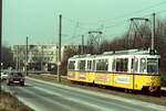 Straßenbahnzug der Stuttgarter Linie 15 aus zwei GT4, die Bebauung zählt noch zu Sillenbuch.
Datum leider unbekannt, evtl. 1984 