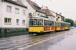 Stuttgart, eine Sonderfahrt im Regen: Ein ungewöhnlicher Zug aus TW 802 (MF Esslingen Serie T2) und zwei Beiwagen der Serie B2 auf der Straßenbahnlinie 6 nach Gerlingen (Ort unbekannt, Datum