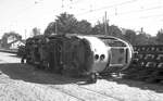 SSB Stuttgart__Endstation. Tw 814 [ME 1957] zur Verschrottung bereit im Bf S-M�hringen. Das fr�here Bahnhofsgeb�ude rechts hinten steht heute noch, das �brige Gel�nde l�ngst dicht bebaut.__28-09-1977