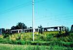 SSB Stuttgart__Endstation. Bf S-M�hringen, Schrottgleise. Vom (damals) anschlie�enden Gr�nland aus ein fast idyllischer Anblick, hier auf die drei 1300er Bw 1379, 1380, 1383 [Fuchs HD; 1950]. Die Gr�nfl�chen samt benachbarter G�rtnerei sind l�ngst verschwunden, die M�hringer Bahnanlagen sind von allen Seiten dicht bebaut.__06-08-1973