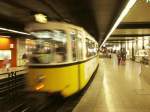 Stuttgarter Straenbahn bei Ausfahrt, Klett-Passage Stuttgart (24.5.02).