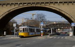 GT4 468 und ein weiterer GT4 sind am 01.03.1992 mit einem Zug der Linie 15 nach Heumaden an der Haltestelle Nordbahnhof angekommen