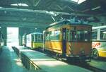 Ulm 08-09-1973_Depot_Rangierwagen A3 = ex BadenBaden Nr.5; Bj 1910 (heute Museumswagen Ulm Nr.16) mit Bw 52= ex SSB 1306 und Bus