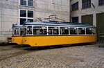 TW 4 und TW 1 der Baureihe GRW 4 vor dem früheren Depot der Ulmer Straßenbahn in der Bauhoferstraße.
Datum: 29.09.1984