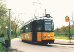 Der Triebwagen Nr. 13 der Ulmer Straenbahn am Nachmittag des 23.4.2002 bei der Endhaltestelle  Donauhalle , kurz vor der Rckfahrt nach Ulm-Sflingen.