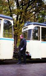 Woltersdorfer Straßenbahn__Nach dem Umsetzen noch schnell angekuppelt ...
