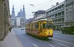 In der Würzburger Innenstadt wurde der GT-H 280 (ex Hagen 80) im Frühjahr 1979 als Linie 2 nach Zellerau aufgenommen, im Hintergrund der Dom. Der 1963 gebaute Triebwagen wurde 1997 ausgemustert.