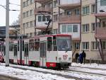 SVZ-Tw 945 und 938 als L3(Eckersbach - Neuplanitz) in Zwickau, Hst. Zentrum, 15.2.010.