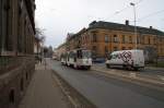 KT4D 942 auf der Werdauer Str. als Linie 5 zum Klinikum.
Bei der vorbeifahrt am ersten Straenbahndepot von Zwickau.

 Alexander Neul
