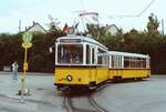 Sonderfahrt der Stuttgarter Straßenbahn zu Ehren der neuen Stadtbahnwagen, der Zug fährt durch die Schleife vor dem früheren Depot Degerloch, 04.09.1983