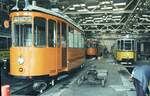 SSB Stuttgart__Arbeitsfahrzeuge der SSB in den 70er und 80er Jahren. Schienenschleifwagen 2003 ex 823 [ME 1957] und 2002 ex 822 [ME 1957] noch im Umbau in der Hw.__03-04-1974