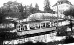 SSB__Zahnradbahn__Tw 105 [ME/AEG,1950] in den Gärten unterhalb Pfaffenweg unterwegs zum Marienplatz.  Winteridyll .__02-1977