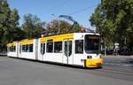 Straßenbahn Mainz: Adtranz GT6M-ZR der MVG Mainz - Wagen 211, aufgenommen im August 2019 an der Haltestelle  Goethestraße  in Mainz.