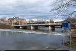 Jenaer Nahverkehr GT6M / Jena Paradiesbrücke, 22. Februar 2024<br>
5 Ernst-Abbe-Platz - Lobeda-Ost