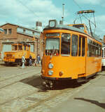 Stadtbahnfeier vor dem früheren Lokschuppen Möhringen mit SSB-Ellok 2023 und ATW 2033 (Serie T2).