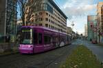 VGF Bombardier Flexity Classic S-Wagen 242 am 27.11.21 in Frankfurt am Main