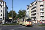 Vor knapp 10 Jahren noch tägliches Stadtbild in Düsseldorf: DüWag GT8 auf der 707. Am Autofreien Sonntag hat die Rheinbahn dann in Zusammenarbeit mit der Linie D verschiedene Oldies auf Linie geschickt. Mit 2656 und einem B4 wurde ein Umlauf auf der 707 besetzt, hier in der Nähe der Haltestelle Dreieck im Düsseldorfer Norden.