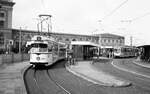 OEG__und andere,  auf dem Mannheimer Schienennetz: hier Tw 330 [GT6; DUEWAG 1960; 1995> Zagreb] auf der Mannheimer Linie 16 vorm Hbf. Auf dem Nebengleis OEG Tw 85.__1980 oder 1981