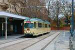 VGF Düwag O-Wagen 111 am 04.12.22 in Frankfurt am Main als Weihnachtsmarkt Tram