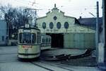 AVG Straßenbahn Augsburg__Tw 516 [GT5, MAN 1956] fährt eben über das Wendedreieck rückwärts in das frühere Depot in Kriegshaber.
