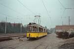 Wehm�tige Sch�nheit einer fr�heren Zeit, eingefangen neben dem  M�hringer SSB-Bahnhof: Ein DoT4 (MF Esslingen), Nr.