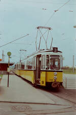 Zug der Stuttgarter Straßenbahnlinie 3 vor der Schleife Plieningen (1983)