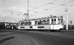 Straßenbahn Neunkirchen/Saar__GT4 Nr.1 [ME 1961] als Linie 2 (vermutlich) auf der Brücke über die Bahn am Hauptbhf.__26-09-1977 