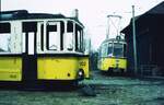 SSB Stuttgart__Zahnradbahn Tw 102 [ME 1935] auf einem der  Schrottgleise  im Bf S-Möhringen. Daneben wartet GT4 496 in der Wendeschleife des Bf S-Möhringen auf seine Weiterfahrt.__03-1974