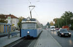 München MVG SL 19 (Rathgeber P3.16 2021) Berg am Laim, St.-Veit-Straße am 17. Oktober 2006. - Scan eines Farbnegativs. Film: Kodak FB 200-6. Kamera: Leica C2.