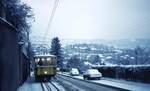 SSB Stuttgart Zahnradbahn__Zwei-Wagenzug mit Vorstellwagen 116 auf Bergfahrt zwischen Pfaffenweg und Wielandshöhe.__1970