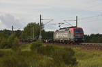 PKP Cargo kam mit einem fast leeren Containerzug aus Richtung Hamburg, in Front war der Vectron 370 017-3.