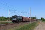 193 612-9 mit einem Kohlezug Richtung Hamburg in der Nähe von Brahlstorf.