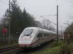 Nachschuss auf ICE4 9002 als ICE 707 Hamburg - Berlin - München bei Durchfahrt durch Friedrichsruh; 11.12.2020  