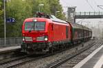 D-DB 249 067-0 zog am 21.10.2026, einem Regnerischen Herbsttag, einen kurzen G�terzug vom L�becker Hgbf (ALR) kommend, zum L�beck-D�nischburger Gbf (ALD G). Hier am Haltepunkt L�beck-D�nischburg IKEA (ALD A).