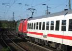 Nachschuss auf den IC 2082 Bertesgarden Hbf - Hamburg-Altona gezogen von der 1016 025-7 EM-2008  Portugal  bei der Ausfahrt aus L�neburg am 18.04.09.