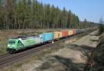 185 389 mit KT 50555 (Hamburg-Waltershof–N�rnberg Rbf) am 15.04.2015 zwischen Unterl�� und Eschede